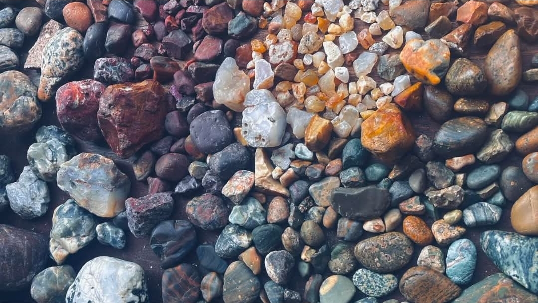 Riverbed where stones are found